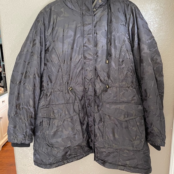 Camo Torrid puff jacket - Picture 13 of 16